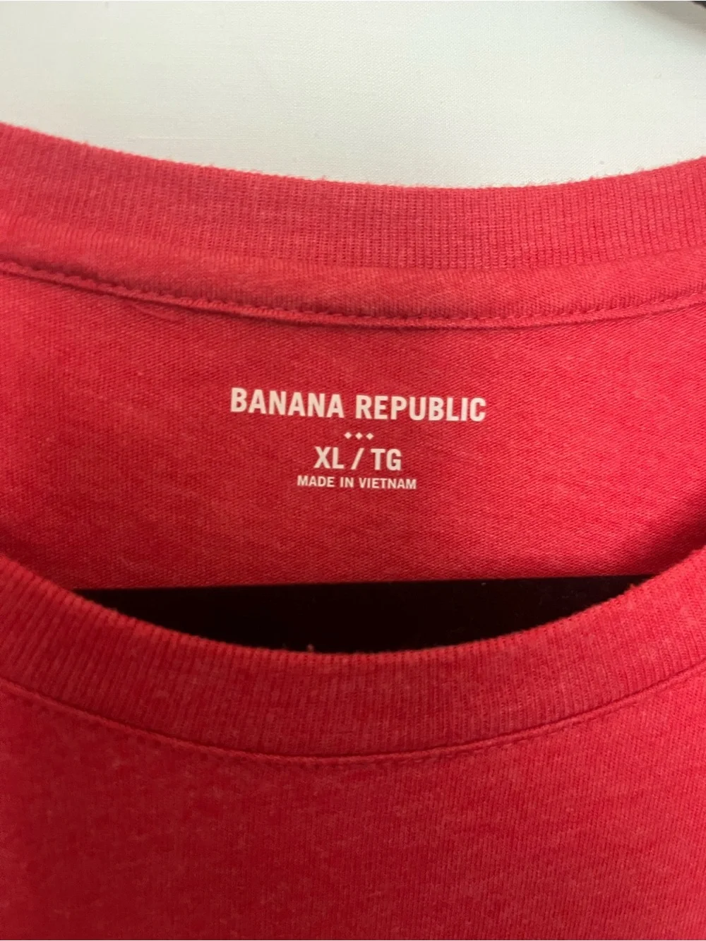 Bundle of Banana Republic Red Graphic Tees — Surf & Bicycle Designs XL